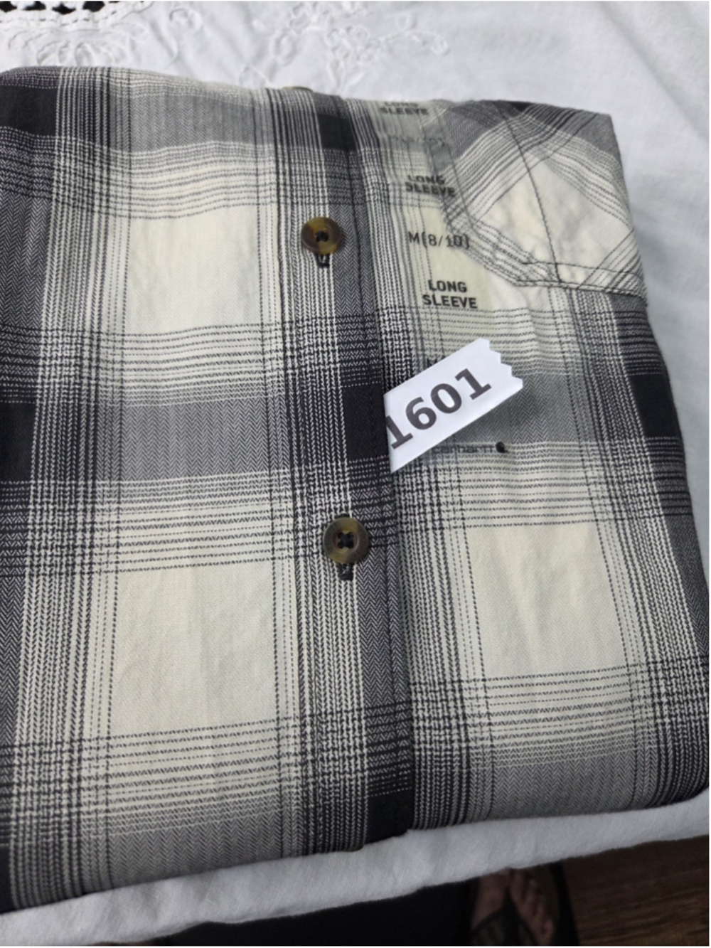 Carhartt Cabela’s Women’s Plaid Flannel Shirt Black Cream M 8/10 #1601 - Picture 9 of 9